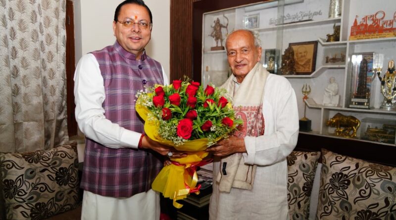 पूर्व मुख्यमंत्री भगतदा से मिले मुख्यमंत्री पुष्कर सिंह धामी,  भारत सरकार द्वारा देश के प्रतिष्ठित नागरिक सम्मान “पद्म भूषण” से सम्मानित किए जाने पर दी बधाई और शुभकामनाएं