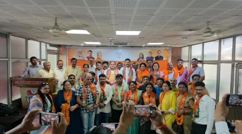 कांग्रेस को बीजेपी ने दिया महिला आरक्षण पर बड़ा झटका,  नारी शक्ति वंदन अधिनियम के समर्थन में 2022 में कांग्रेस टिकट पर चुनाव लड़ चुकीं नेत्रियों ने थामा भाजपा का दामन