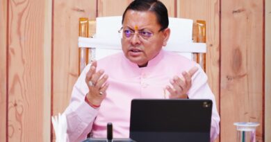 देवभूमि में सड़कों पर नमाज़ नहीं होने देंगे, कानून से ऊपर कोई नहीं” — सीएम धामी