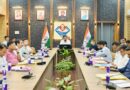 विकास योजनाओं एवं सीएम घोषणाओं की समीक्षा बैठक में डीएम देहरादून ने दिए कार्यों में तेजी लाने के निर्देश