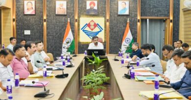 विकास योजनाओं एवं सीएम घोषणाओं की समीक्षा बैठक में डीएम देहरादून ने दिए कार्यों में तेजी लाने के निर्देश
