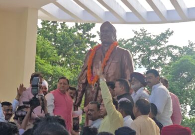 मुख्यमंत्री पुष्कर सिंह धामी ने शहीद ऊधम सिंह काम्बोज की प्रतिमा का किया अनावरण, पार्किंग एवं आधारभूत विकास परियोजनाओं की दी सौगात