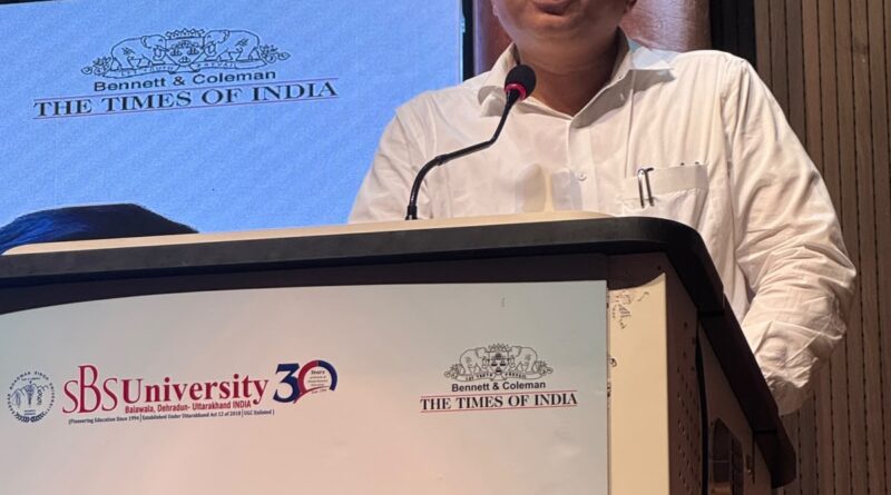 सफलता का आधार केवल अंक नहीं, चरित्र और संस्कार भी जरूरी : डीजी सूचना बंशीधर तिवारी