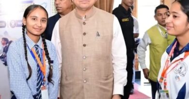 लवप्रीत की संवेदनशील सोच ने छुआ मुख्यमंत्री धामी का दिल, घर पहुंचा टैब