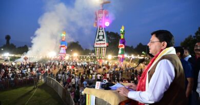 मुख्यमंत्री पुष्कर सिंह धामी बन्नू बिरादरी द्वारा परेड ग्राउंड, देहरादून में आयोजित दशहरा महोत्सव में हुए शामिल