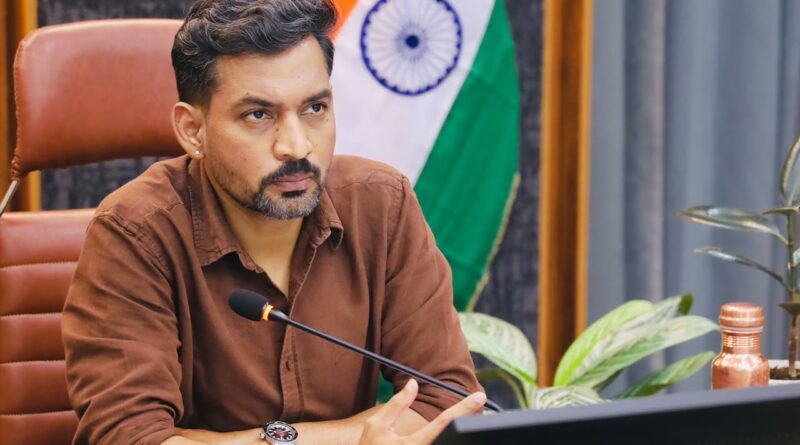 डीएम डॉ आशीष चौहान के निर्देश पर जन सुरक्षा एवं महिला सुरक्षा के दृष्टिगत प्रमुख मार्गों पर अधिकारियों ने किया स्थलीय निरीक्षण